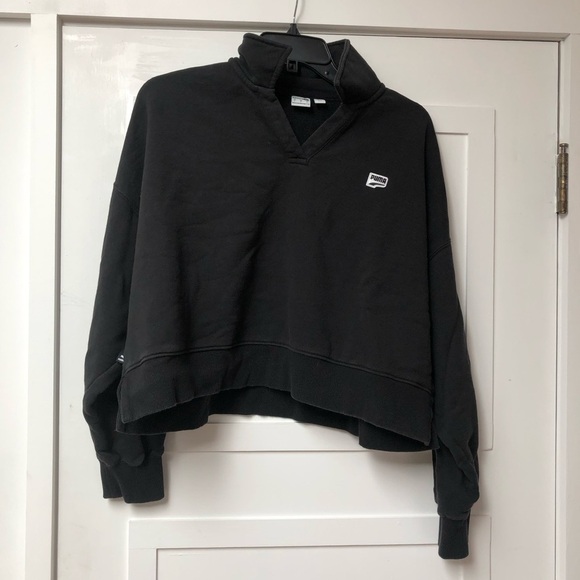 Puma black semi crop sweatshirt athletic wear v neck black L - Picture 1 of 7